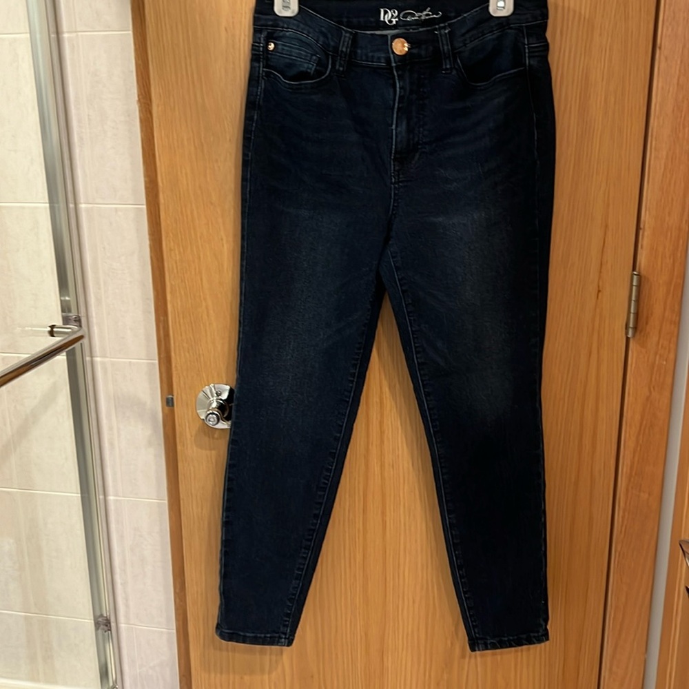 DG2 Jeans EUC